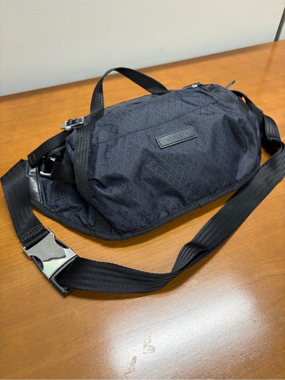 Athleta Excursion Large Belt Bag black